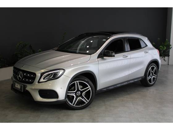 MERCEDES-BENZ GLA 250 2.0 CGI GASOLINA SPORT 7G-DCT